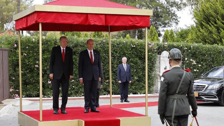 Με αδιάλλακτο πρόσωπο για το Κυπριακό εμφανίστηκε στα Κατεχόμενα ο Ερντογάν