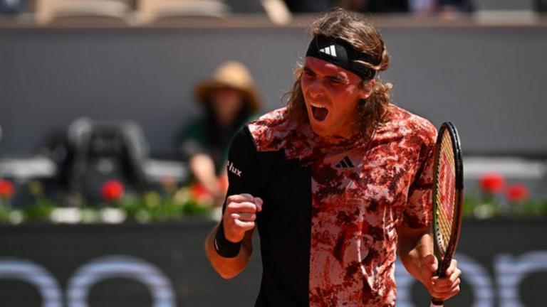 Roland Garros: Να... πετάξει στους «8» ο Τσιτσιπάς