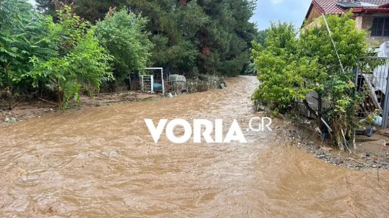 Εικόνες χάους από την κακοκαιρία στη Θεσσαλονίκη 