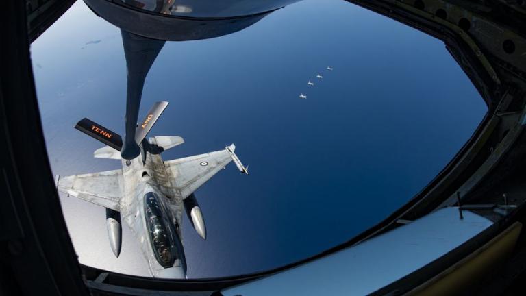 Συνεκπαίδευση ελληνικών F-16 με αεροσκάφη – τάνκερ της USAF