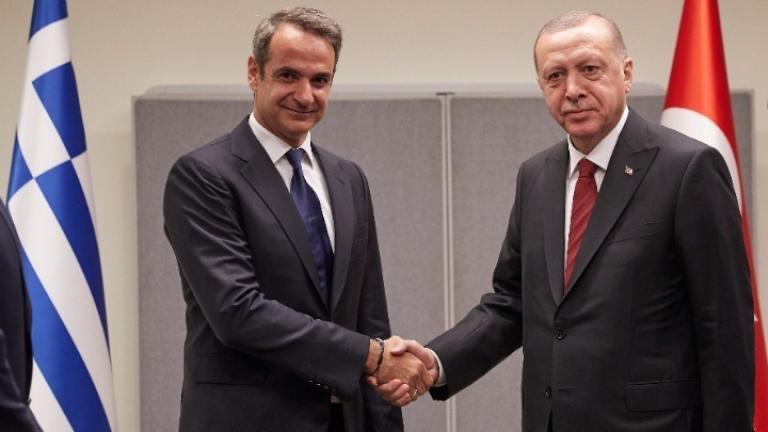 Ο πρωθυπουργός Κυριάκος Μητσοτάκης είχε πριν από λίγο επικοινωνία με τον Πρόεδρο της Τουρκίας Ταγίπ Ερντογάν, o οποίος του τηλεφώνησε για να τον συγχαρεί για την ανάληψη των καθηκόντων του.  Ο πρωθυπουργός και ο Πρόεδρος της Τουρκίας συμφώνησαν να συναντηθούν στη Σύνοδο Κορυφής του ΝΑΤΟ που θα πραγματοποιηθεί στο Βίλνιους της Λιθουανίας στις 11 και 12 Ιουλίου.