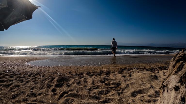 Σε πολύ υψηλά επίπεδα θα διατηρηθεί η θερμοκρασία έως τα τέλη Ιουλίου