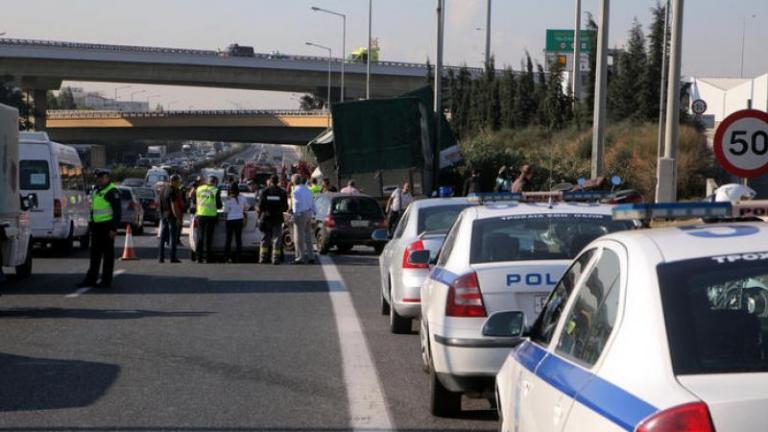 Καραμπόλα με υλικές ζημιές στην ε.ο. Θεσσαλονίκης - Μουδανίων