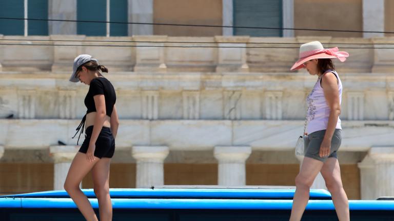 Το αποπνικτικό καλοκαίρι της Ευρώπης κινδυνεύει να στρέψει τους τουρίστες σε πιο δροσερούς προορισμούς	