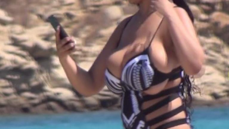 Τα πιο παράξενα μπικίνι που φοριούνται στη Μύκονο 