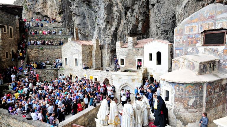 Παναγία Σουμελά τον Δεκαπενταύγουστο