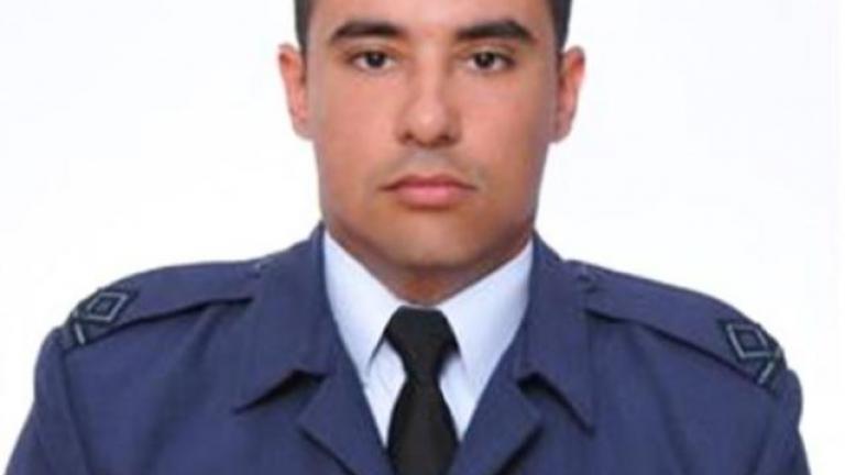 Πτώση Canadair: Ο πρωθυπουργός στην κηδεία του ανθυποσμηναγού Περικλή Στεφανίδη