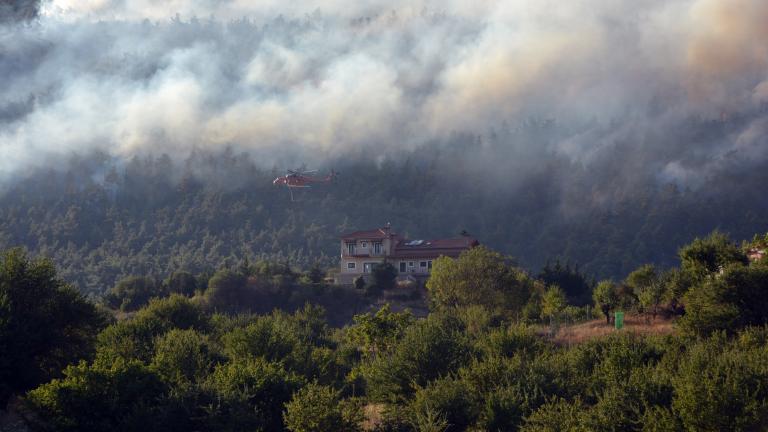 Συνελήφθη 29χρονος για τη φωτιά στην Τρίπολη - Η πυρκαγιά έχει οριοθετηθεί