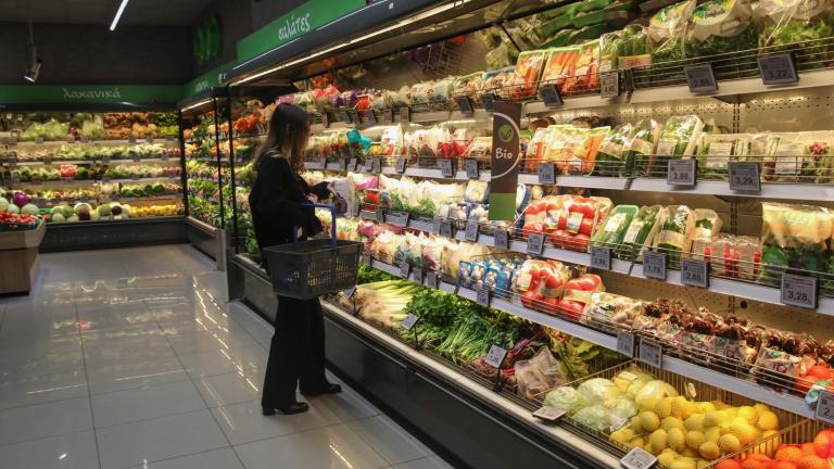 Γνωστό σουπερμάρκετ ρίχνει τις τιμές για να γίνει το φθηνότερο και εισάγει αξιολόγηση της καταναλωτικής εμπειρίας