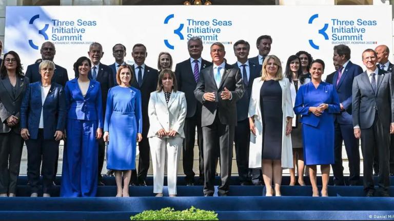 πρωτοβουλία τριών θαλασσών