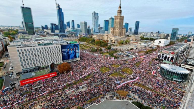 warsaw protest