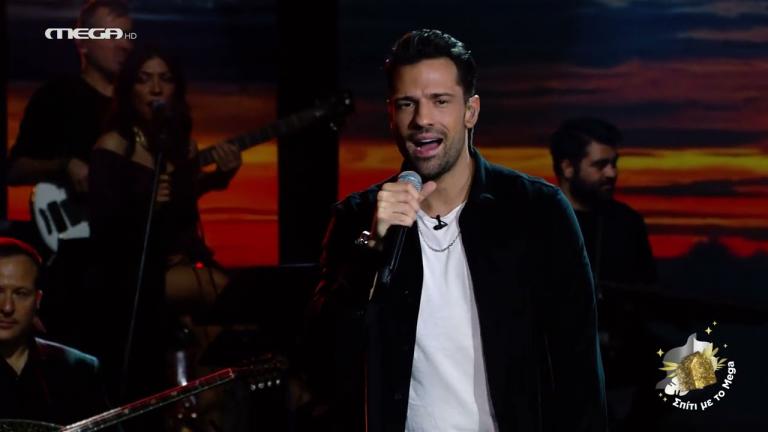 Η μεγάλη συναυλία του Κωνσταντίνου Αργυρού από τη Θεσσαλονίκη στο Σπίτι με το MEGA On Tour 