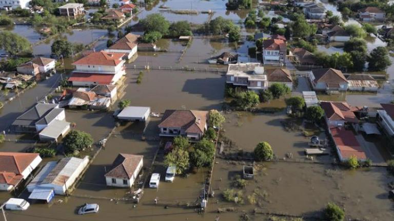 Εξάμηνη αναστολή πλειστηριασμών για τους πληγέντες από τις φυσικές καταστροφές στη Θεσσαλία	
