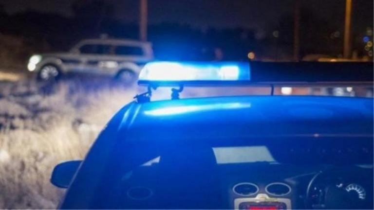Θεσσαλονίκη: Αστυνομικός τραυματίστηκε ελαφρά μετά από επεισόδιο σε σπίτι