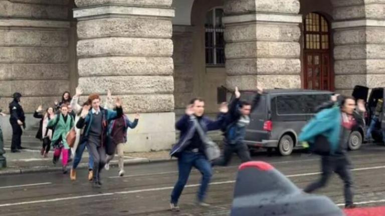 Μακελειό στην Πράγα: Τουλάχιστον 11 νεκροί από τους πυροβολισμούς σε πανεπιστήμιο