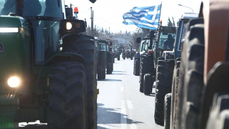 Χαλκιδική: Οι αγρότες έκλεισαν την Εθνική Οδό Θεσσαλονίκης – Μουδανιών