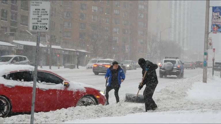 Καναδάς: Σφοδρή χιονοθύελλα στο Βανκούβερ, ματαιώθηκαν 50 πτήσεις	
