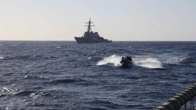 Ερυθρά Θάλασσα: Η Επιτροπή Πολιτικής και Ασφάλειας έδωσε το «πράσινο φως» για ναυτική αποστολή προστασίας των πλοίων από τους Χούθι