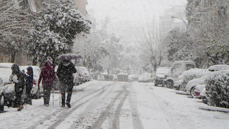 Έρχεται σαββατοκύριακο με καταιγίδες και χιόνια