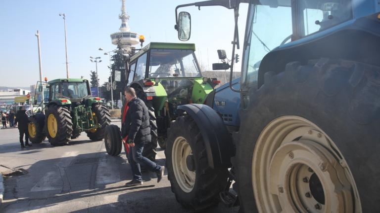 Αγρότες: Διαμαρτυρία στο υπουργείο Μακεδονίας–Θράκης και πανελλαδική σύσκεψη την Τρίτη στη Νίκαια