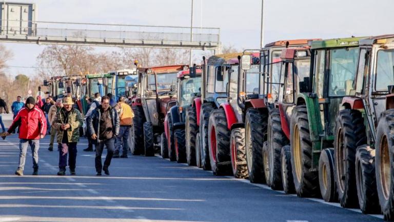 Αποχώρησαν οι αγρότες από την εθνική οδό Θεσσαλονίκης- Νέων Μουδανιών