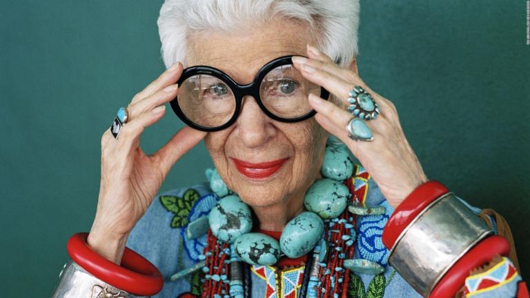 IRIS APFEL