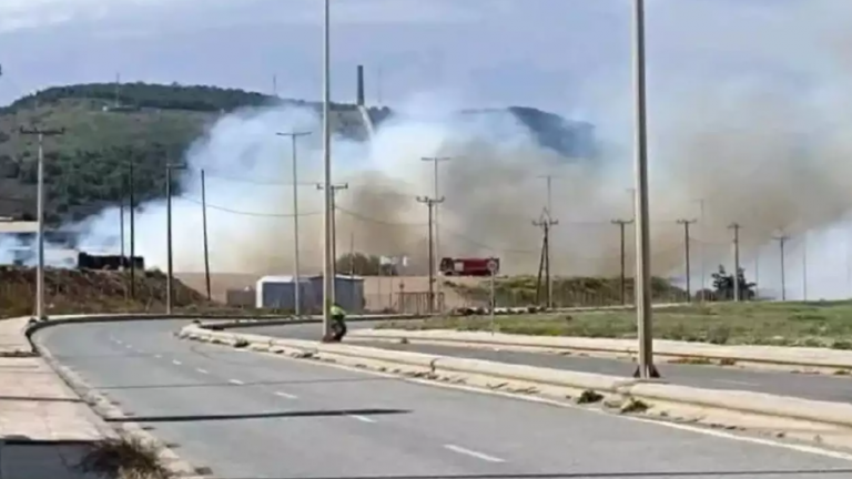 Ταυτοποιήθηκε ο εμπρηστής της φωτιάς στο Λαύριο και αναζητείται - Είναι αξιωματούχος του δήμου