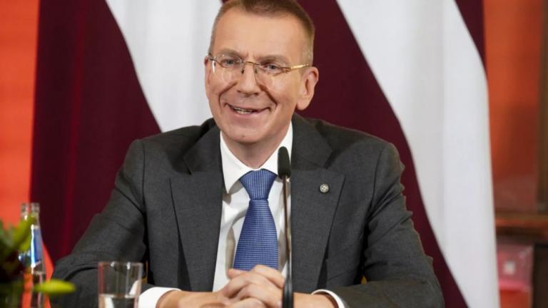 Λετονία: Η ΕΕ να συζητήσει την επαναφορά της υποχρεωτικής στρατιωτικής θητείας προτείνει ο πρόεδρος Ρίνκεβιτς