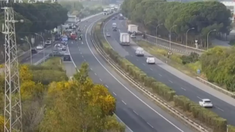 Ισπανία: Φορτηγό πέφτει σε αστυνομικό σημείο ελέγχου, έξι νεκροί