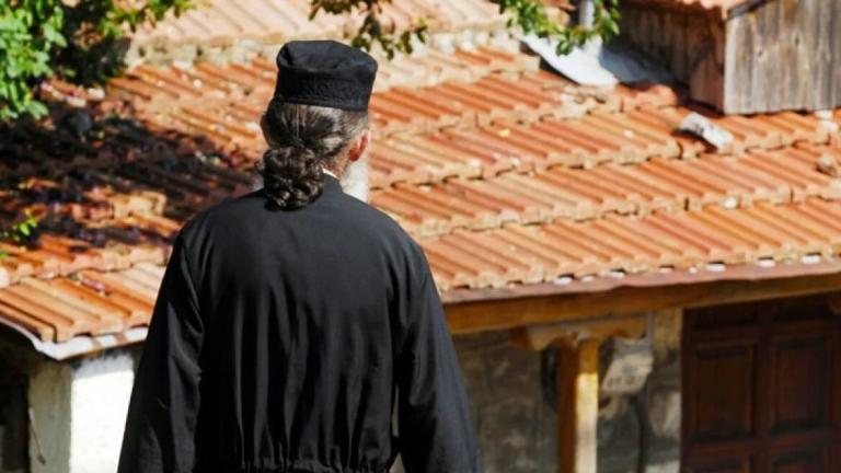 Κύπρος: Σκάνδαλο με σεξουαλικές συνευρέσεις μοναχών με πιστούς και ψεύτικα θαύματα σε Μονή