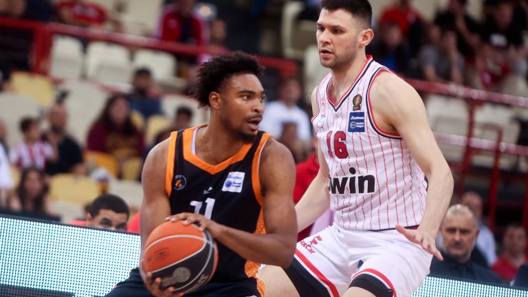 Χωρίς να παίξει σε υψηλές στροφές, ο Ολυμπιακός νίκησε 80-69 στο... ρελαντί τον Προμηθέα Πάτρας, για την 4η αγωνιστική του Top 6 της Stoiximan Basket League