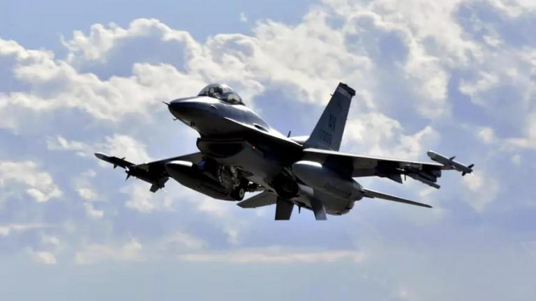 Πηγές ΥΠΕΘΑ : Δεν υπάρχει ζήτημα μεταφοράς ελληνικών F-16 στην Ουκρανία