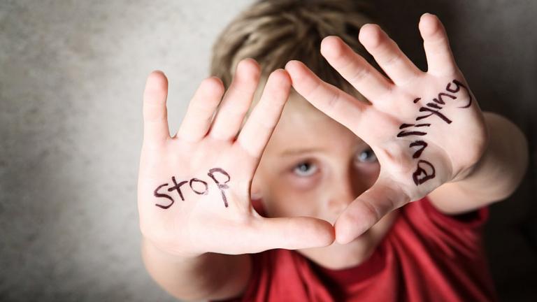 Stop Bullying: Αναλυτικά όλα τα μέτρα για την ενδοσχολική βία — Τι μπορούν να κάνουν μαθητές και γονείς