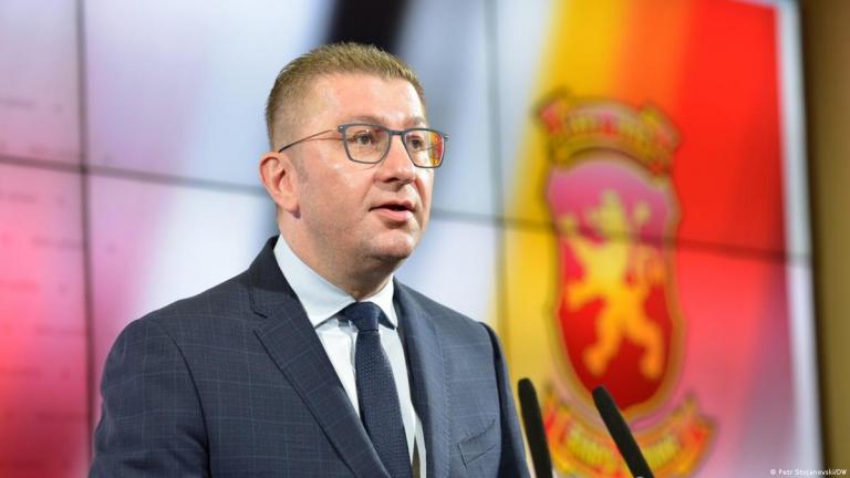 Βόρεια Μακεδονία: Προκαλεί ο πρόεδρος του VMRO, εμμένει στη χρήση του όρου «Μακεδονία» — «Αν δεν σας αρέσει να πάτε στη Χάγη»