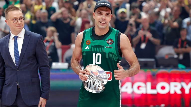 Σλούκας: «Από Ολυμπιακό στον Παναθηναϊκό και να πάρεις την κούπα; Δεν υπάρχει καλύτερη ιστορία»