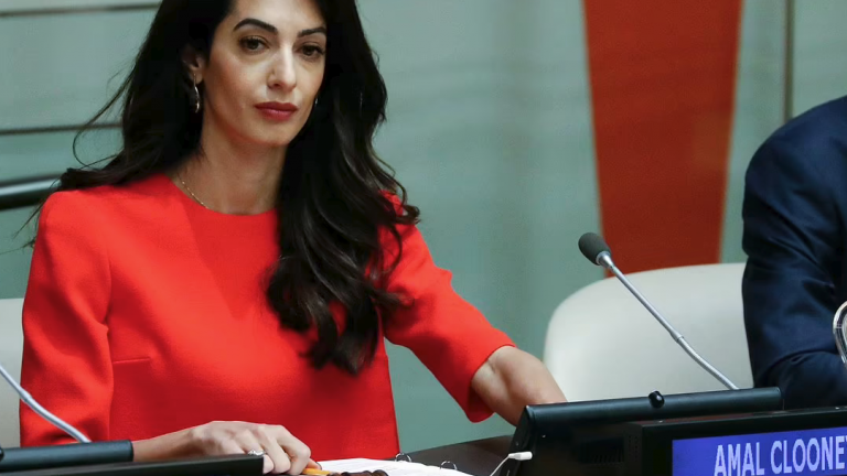 Εντάλματα σύλληψης των ηγετών Ισραήλ και Χαμάς: «Ορόσημο στην ιστορία του διεθνούς ποινικού δικαίου» λέει η Αμάλ Κλούνεϊ