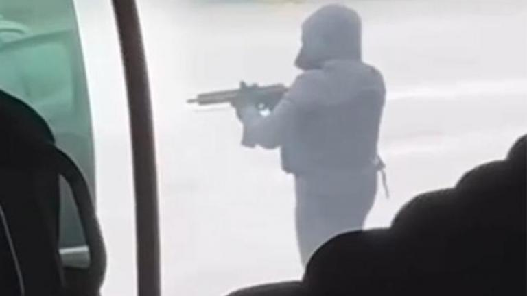 Γαλλία: Δύο νεκροί από επίθεση ενόπλων σε βαν που μετέφερε κρατούμενο