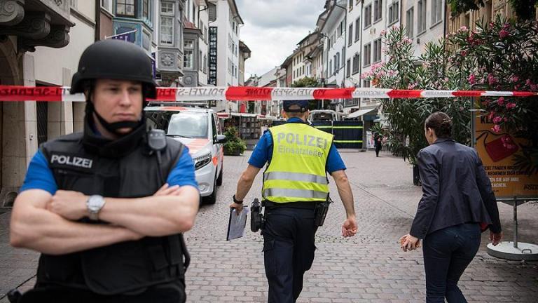Ελβετία: Άνδρας επιτέθηκε με μαχαίρι και τραυμάτισε περαστικούς στο Ααργκάου