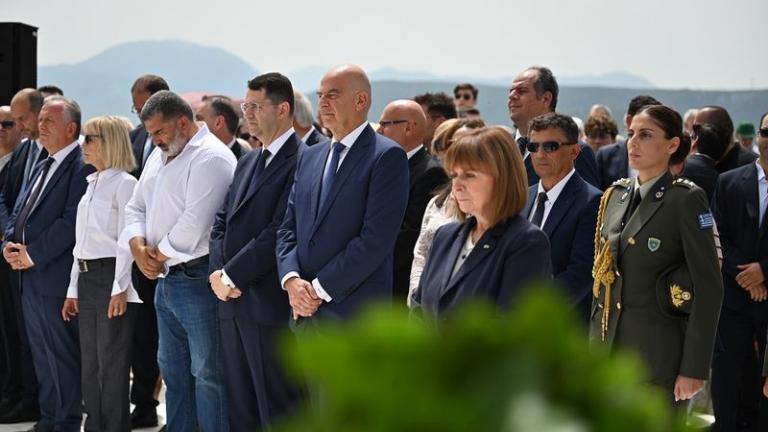 Διπλό μήνυμα Σακελλαροπούλου και Δένδια με την ευκαιρία της 80ης επετείου της Σφαγής του Διστόμου: Προσβολή η αναβίωση ναζιστικών μορφωμάτων