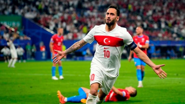 Τσεχία-Τουρκία 1-2: Αγχωτική πρόκριση για τους γείτονες