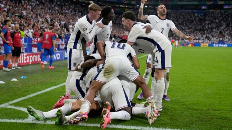 Αγγλία-Σλοβακία 2-1: Hey Jude και... στους «8» τα λιοντάρια