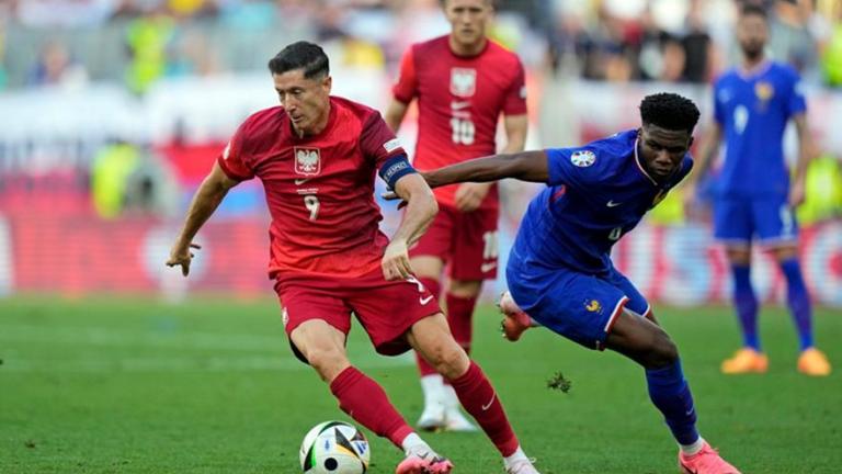Γαλλία-Πολωνία 1-1: Έπαιξαν με τη φωτιά και βγήκαν 2οι οι «τρικολόρ» (ΒΙΝΤΕΟ)