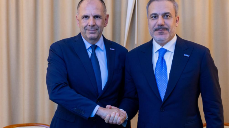 Συνάντηση Γεραπετρίτη – Φιντάν στο περιθώριο της Συνόδου Κορυφής για τα Βαλκάνια στα Σκόπια