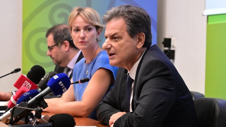 Σκυλακάκης: Τα 3 μέτρα στήριξης των καταναλωτών για τις αυξήσεις στο ρεύμα — Επιδότηση για πράσινα και κίτρινα τιμολόγια