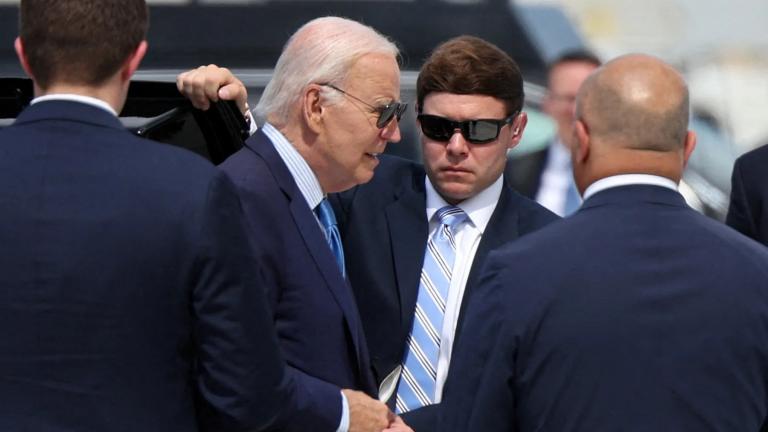 ΗΠΑ: Θετικός στον κορωνοϊό ο Μπάιντεν — Συνεχίζονται οι πιέσεις να αποσυρθεί απ' την προεδρική κούρσα