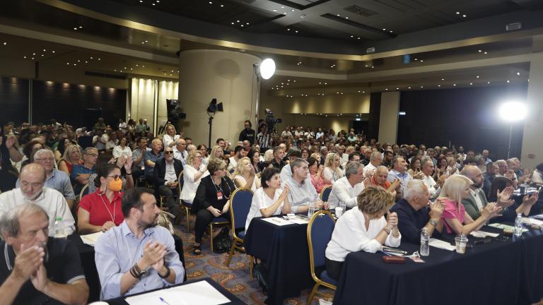 «Πολεμικό» κλίμα στην συνεδρίαση της Κεντρικής Επιτροπής