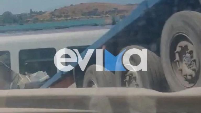 Αυλίδα: Τρένο με 130 επιβάτες συγκρούστηκε με φορτηγό - Δεν υπήρξαν τραυματίες