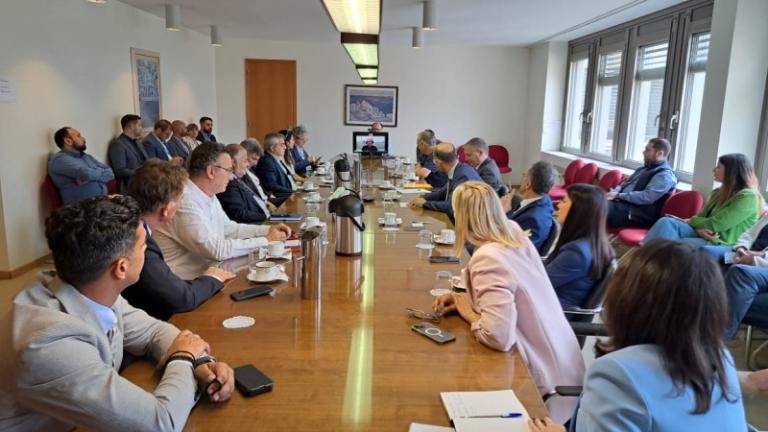 Συνάντηση των εκλεγμένων Ελλήνων ευρωβουλευτών — Συμμετείχε διαδικτυακά και ο Φρέντι Μπελέρης