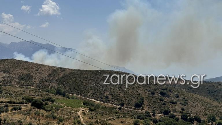 Χανιά: Μεγάλη κινητοποίηση για την πυρκαγιά στην Κάντανο — Εντολή εκκένωσης για Αγριλέ και Λιβάδα