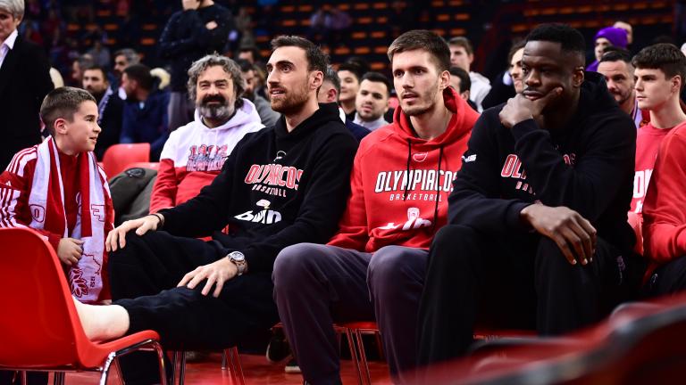 Ολυμπιακός: Το νέο πρόβλημα για Φαλ, ο Πετρούσεφ και... ο Ερυθρός Αστέρας